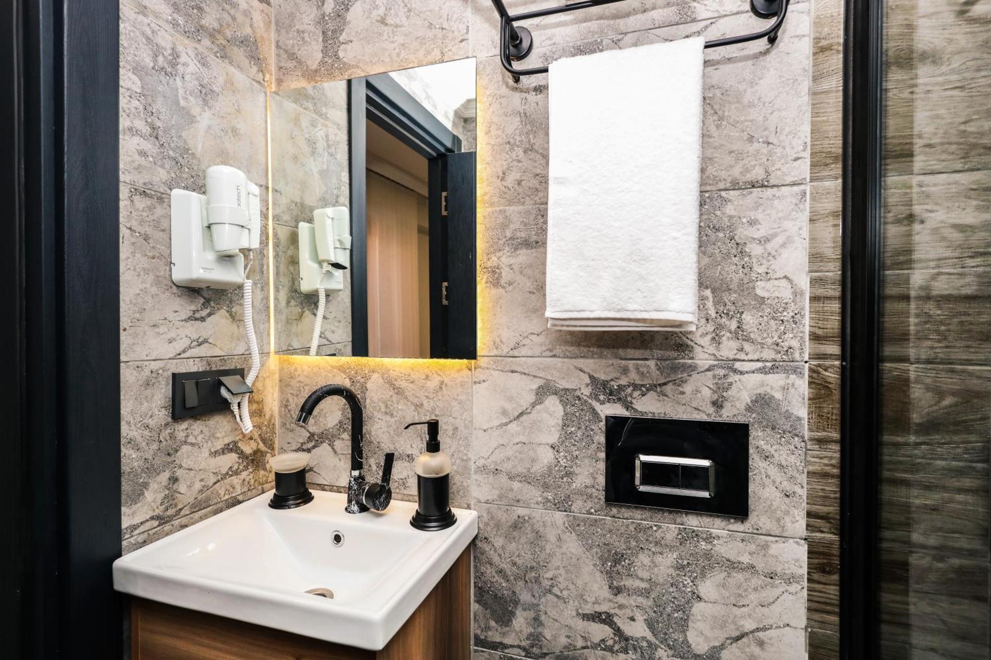 Galata Master Hotel اسطنبول المظهر الخارجي الصورة
